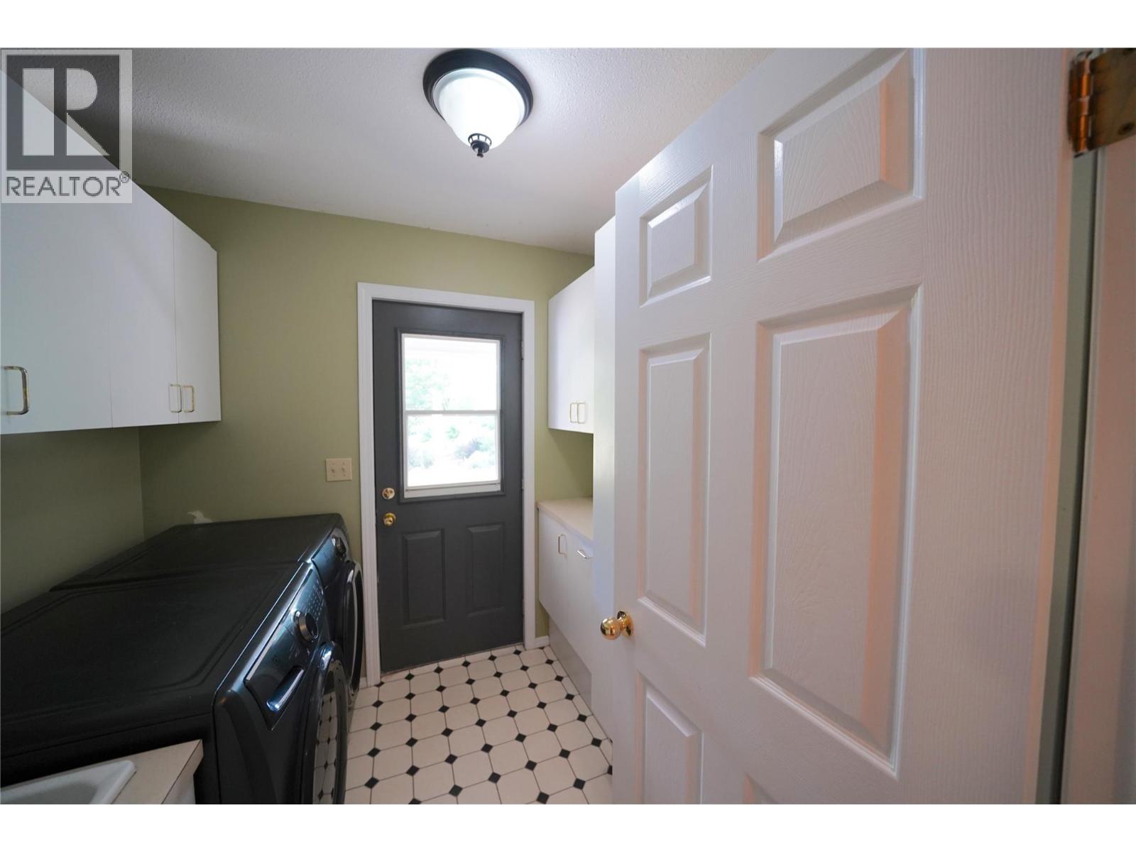 2774 Waite Road, Nelson, British Columbia  V1L 6K9 - Photo 44 - 10398108