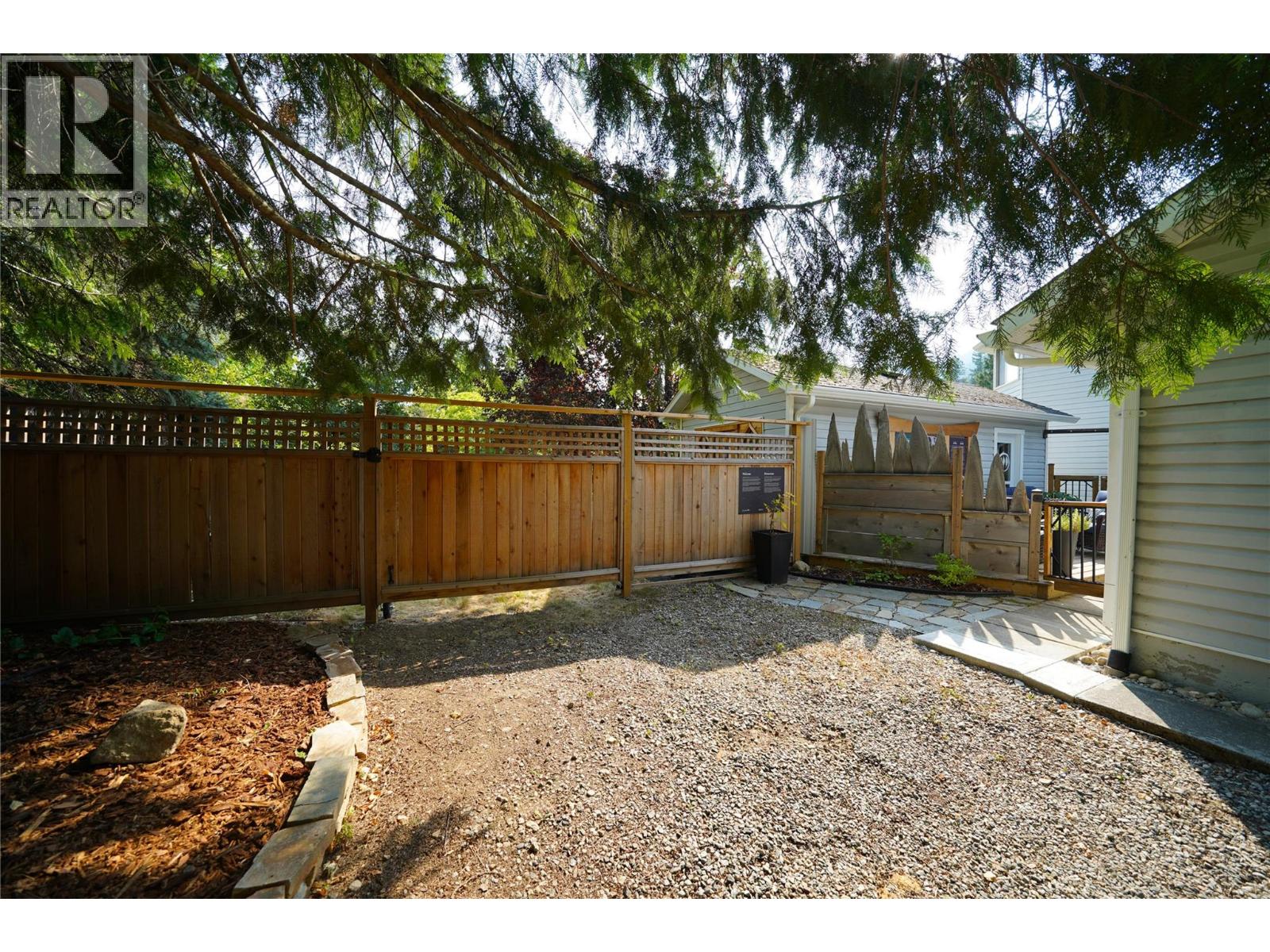 2774 Waite Road, Nelson, British Columbia  V1L 6K9 - Photo 60 - 10398108