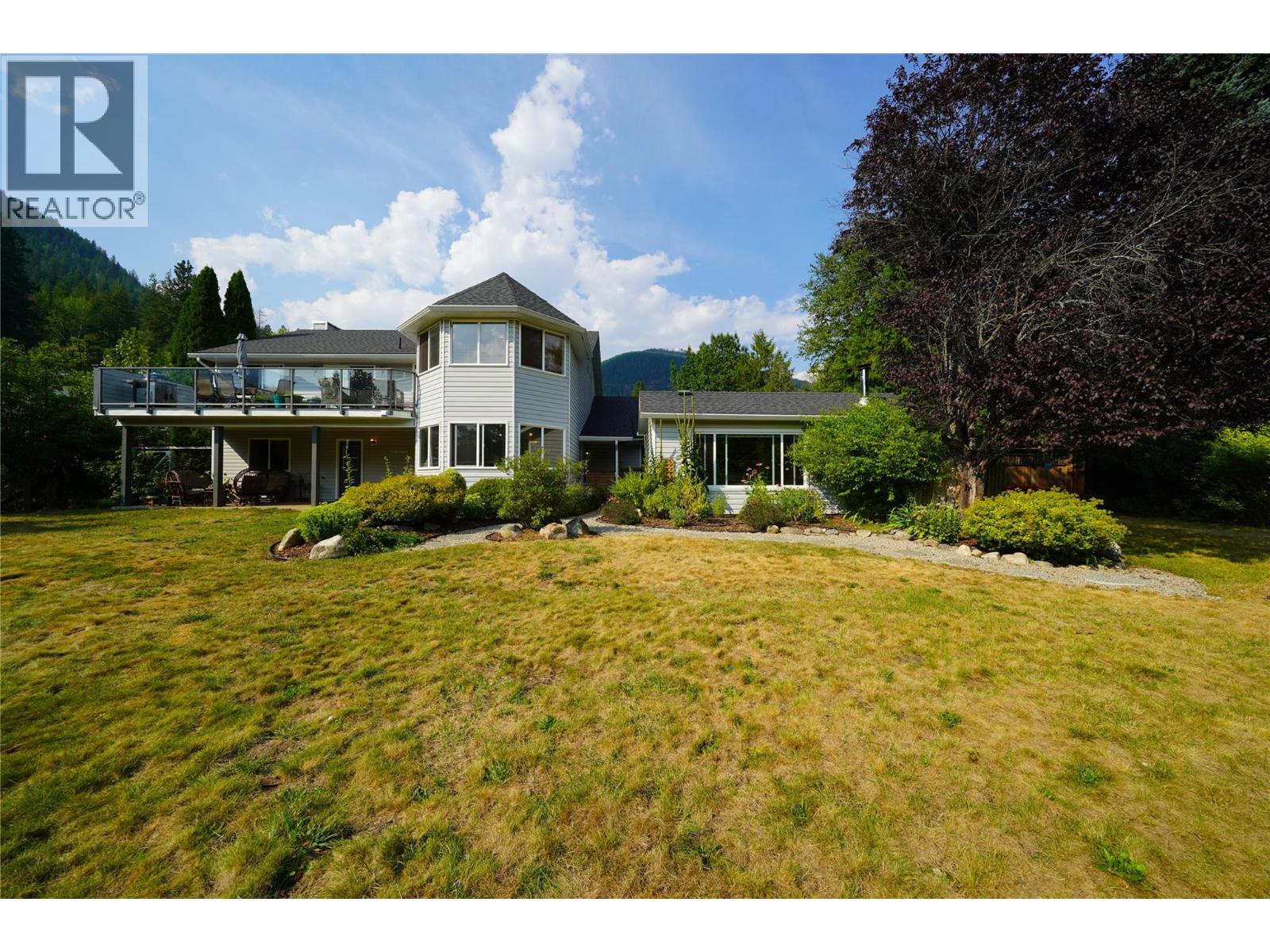 2774 Waite Road, Nelson, British Columbia  V1L 6K9 - Photo 72 - 10398108