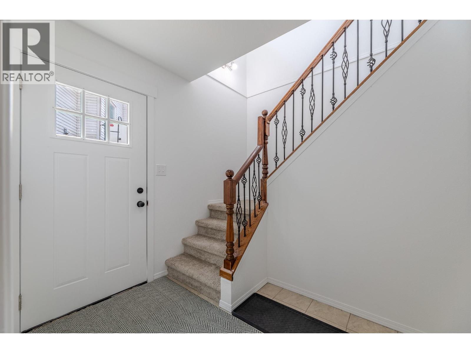 688 Latimer Street Unit# 102, Penticton, British Columbia  V2A 5R6 - Photo 4 - 10397070