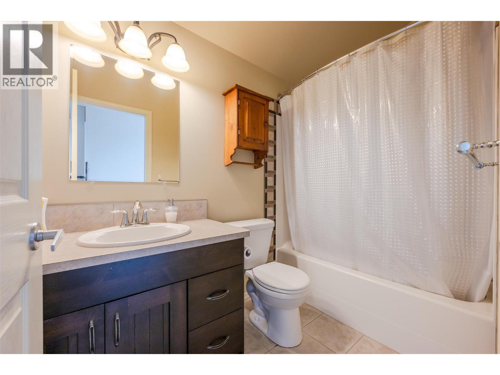 15 Falcon Drive, Oliver, British Columbia    - Photo 26 - 10397935