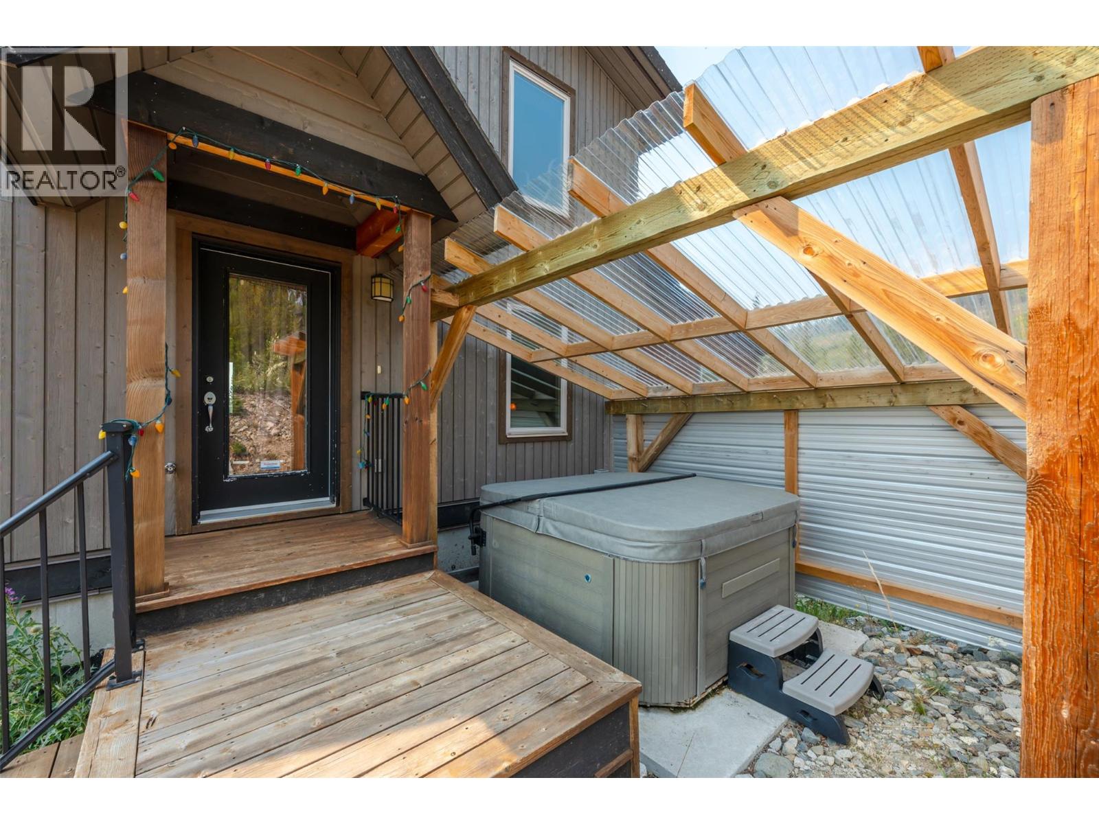 15 Falcon Drive, Oliver, British Columbia    - Photo 4 - 10397935