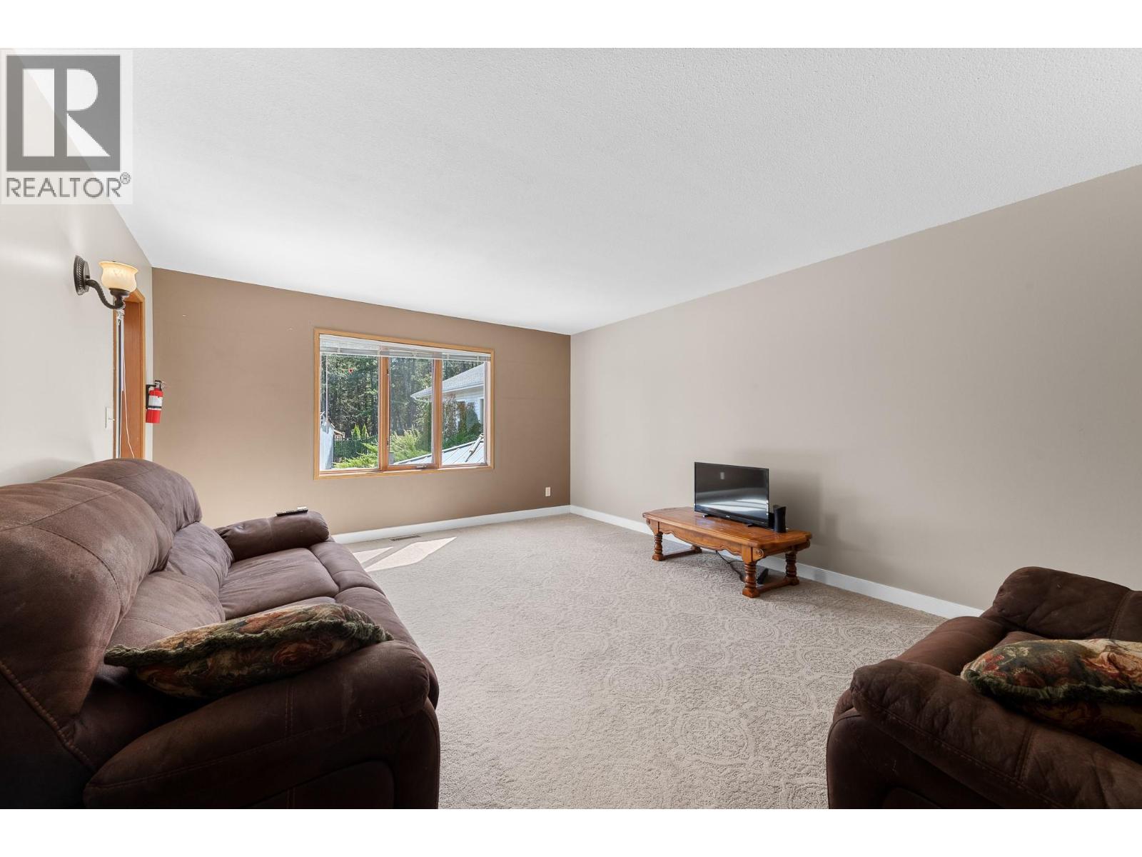 709 Weeks Road, Cranbrook, British Columbia  V1C 6W6 - Photo 21 - 10397611