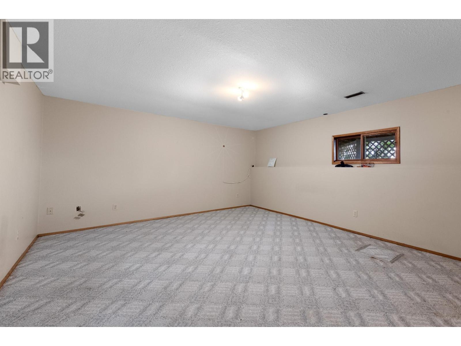 709 Weeks Road, Cranbrook, British Columbia  V1C 6W6 - Photo 40 - 10397611