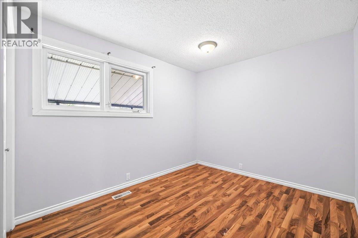 831 Michel Road, Elkford, British Columbia  V0B 1H0 - Photo 20 - 10397372