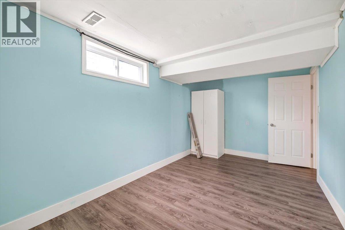 831 Michel Road, Elkford, British Columbia  V0B 1H0 - Photo 43 - 10397372