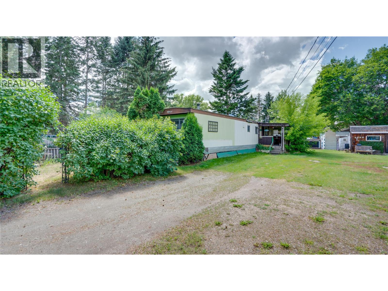 686 Powell Road, Lumby, British Columbia  V0E 2G7 - Photo 24 - 10392209