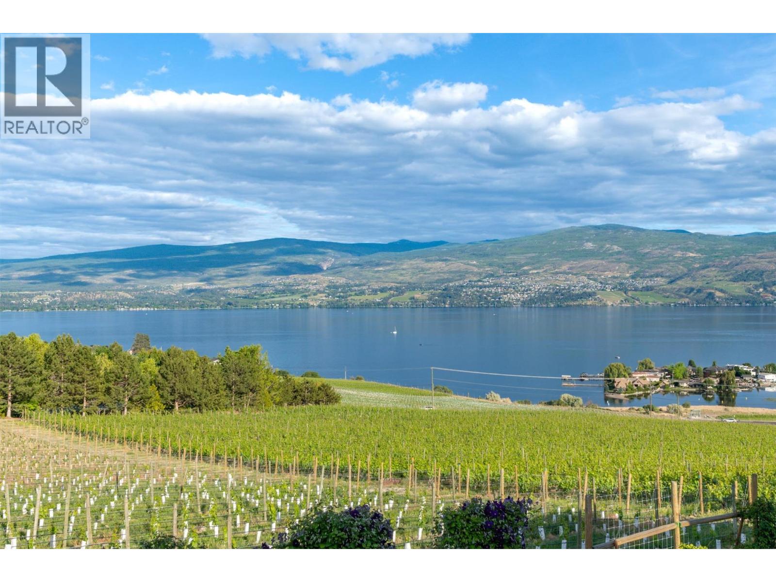 3333 Chancellor Place Unit# 2, West Kelowna, British Columbia  V4T 2S9 - Photo 11 - 10398450