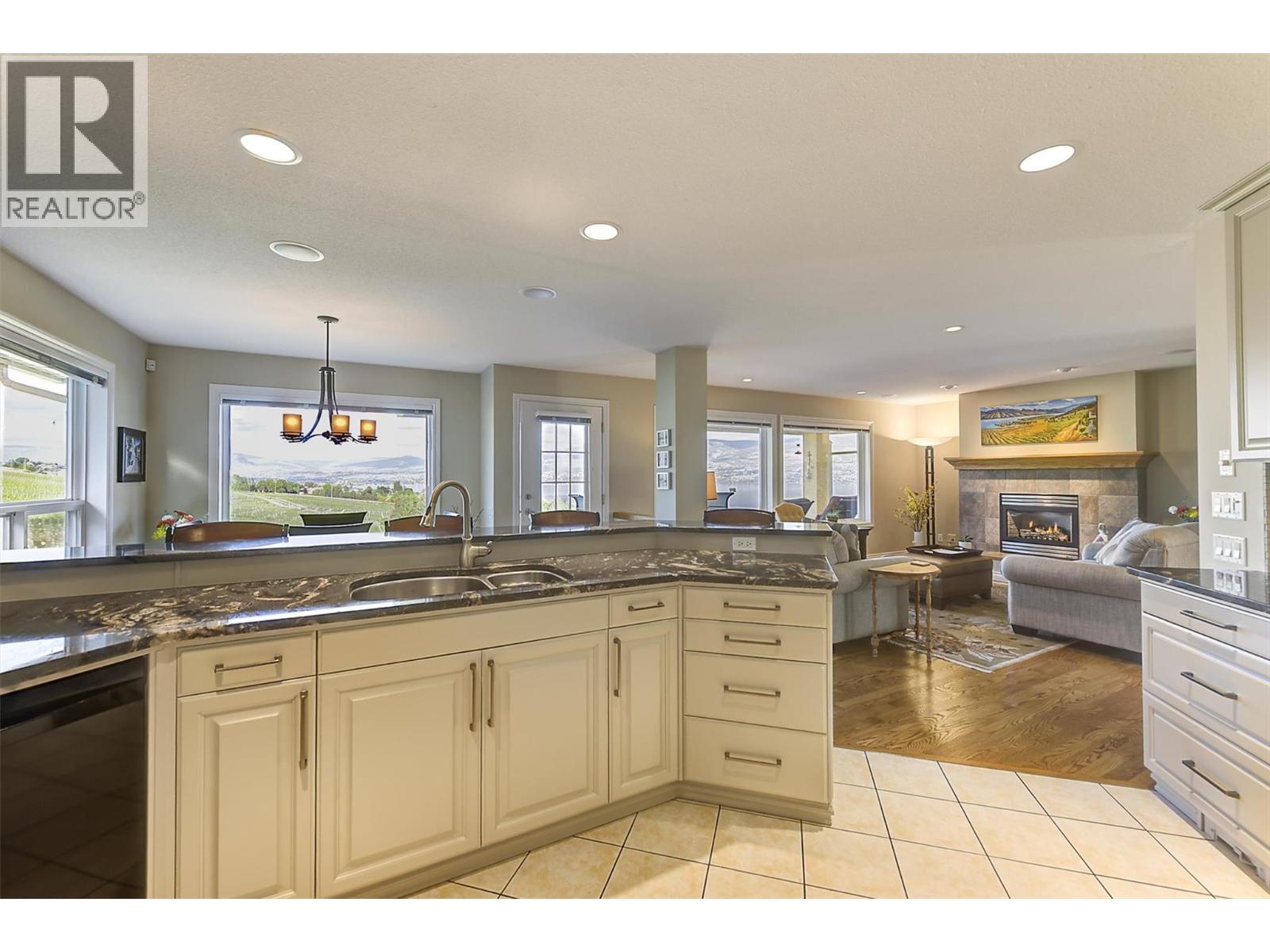 3333 Chancellor Place Unit# 2, West Kelowna, British Columbia  V4T 2S9 - Photo 16 - 10398450