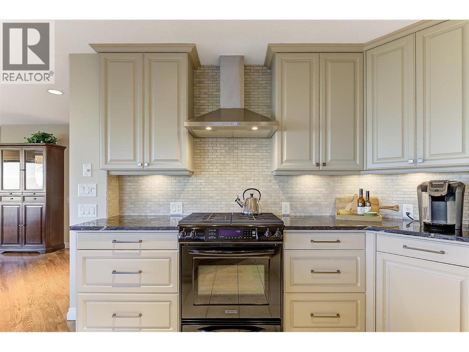 3333 Chancellor Place Unit# 2, West Kelowna, British Columbia  V4T 2S9 - Photo 17 - 10398450