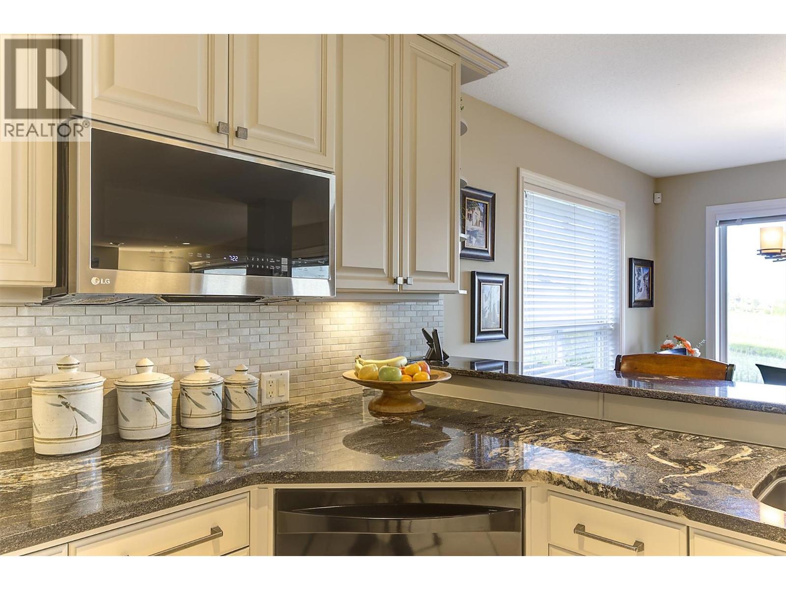 3333 Chancellor Place Unit# 2, West Kelowna, British Columbia  V4T 2S9 - Photo 18 - 10398450