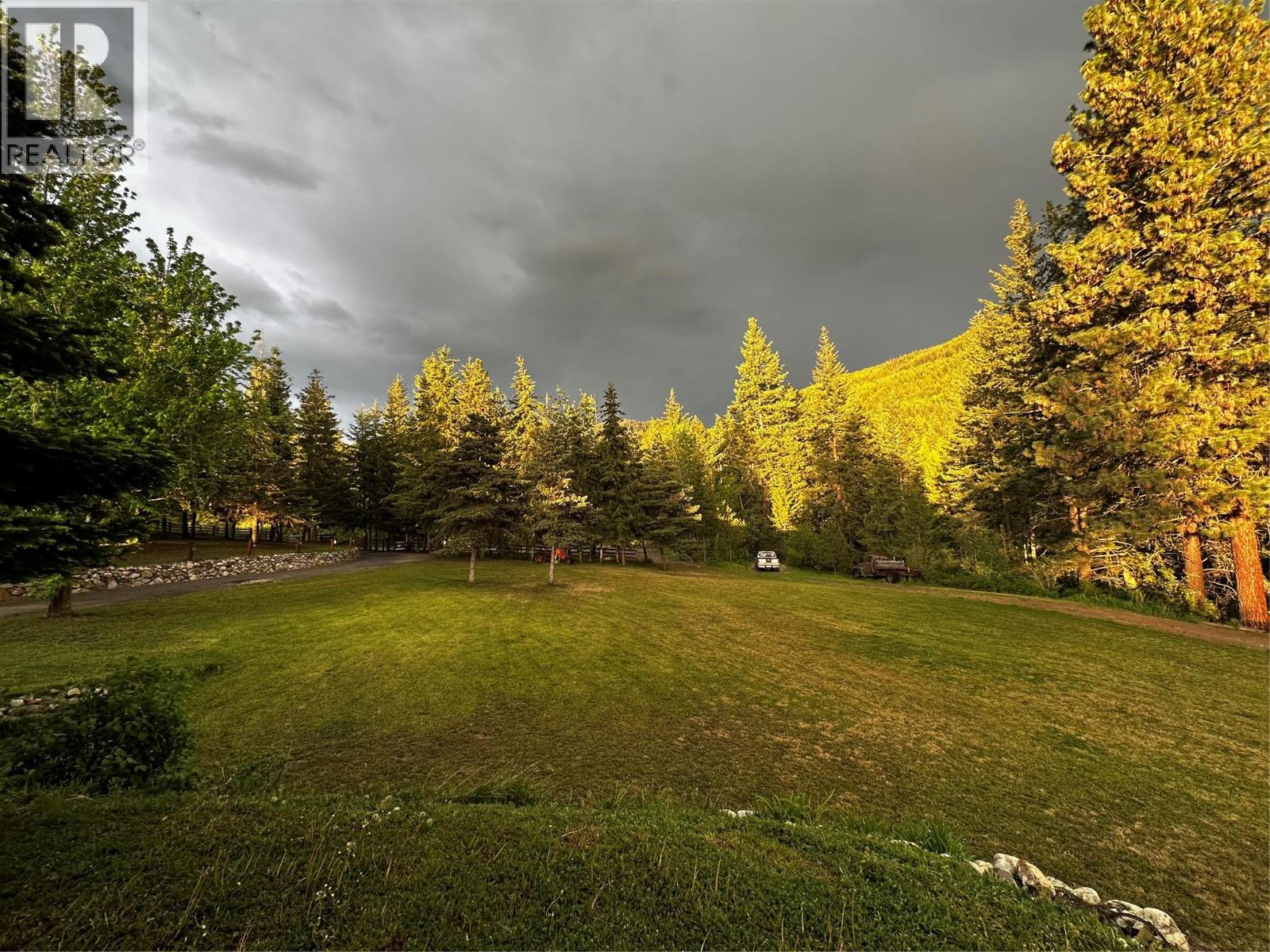 5700 Ranch Road, Vernon, British Columbia  V1B 3J9 - Photo 36 - 10398076