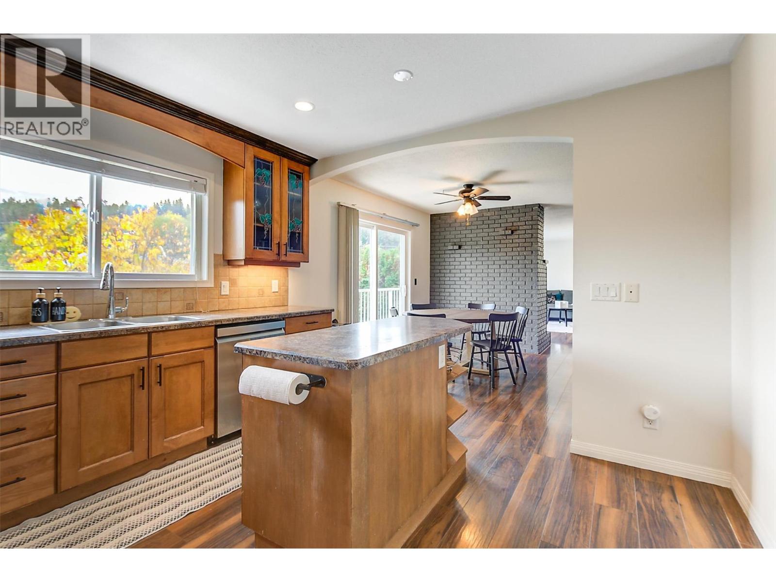 790 Torrs Court, Kelowna, British Columbia  V1W 1B5 - Photo 14 - 10398365