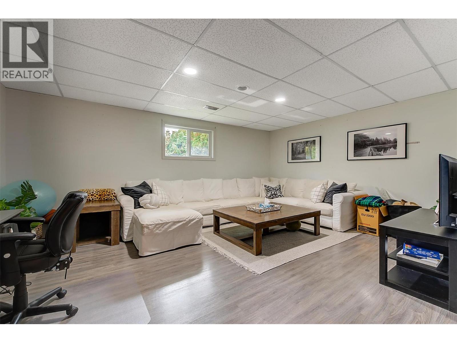 790 Torrs Court, Kelowna, British Columbia  V1W 1B5 - Photo 31 - 10398365