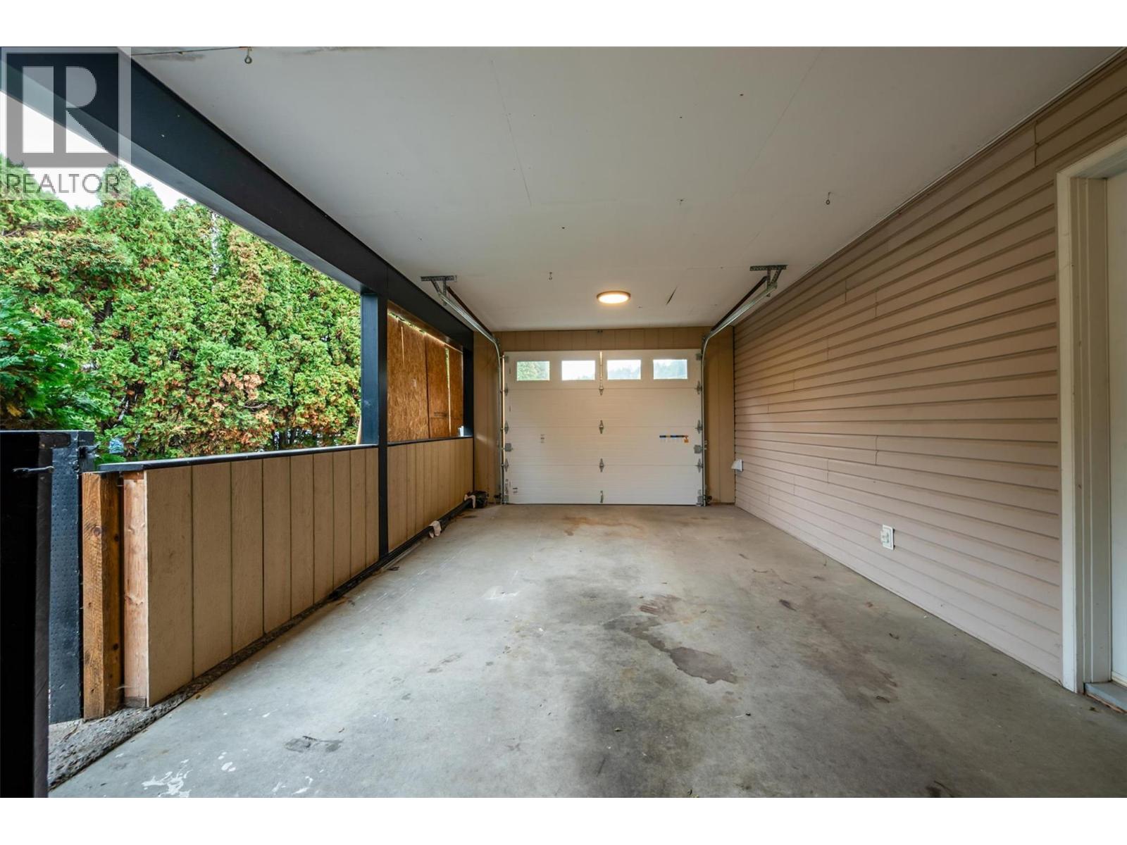 790 Torrs Court, Kelowna, British Columbia  V1W 1B5 - Photo 34 - 10398365