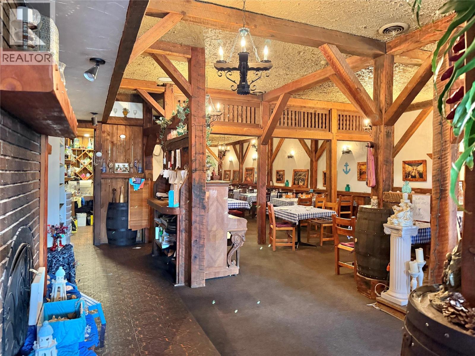 5948 Main Street, Oliver, British Columbia  V0H 1T0 - Photo 27 - 10398335