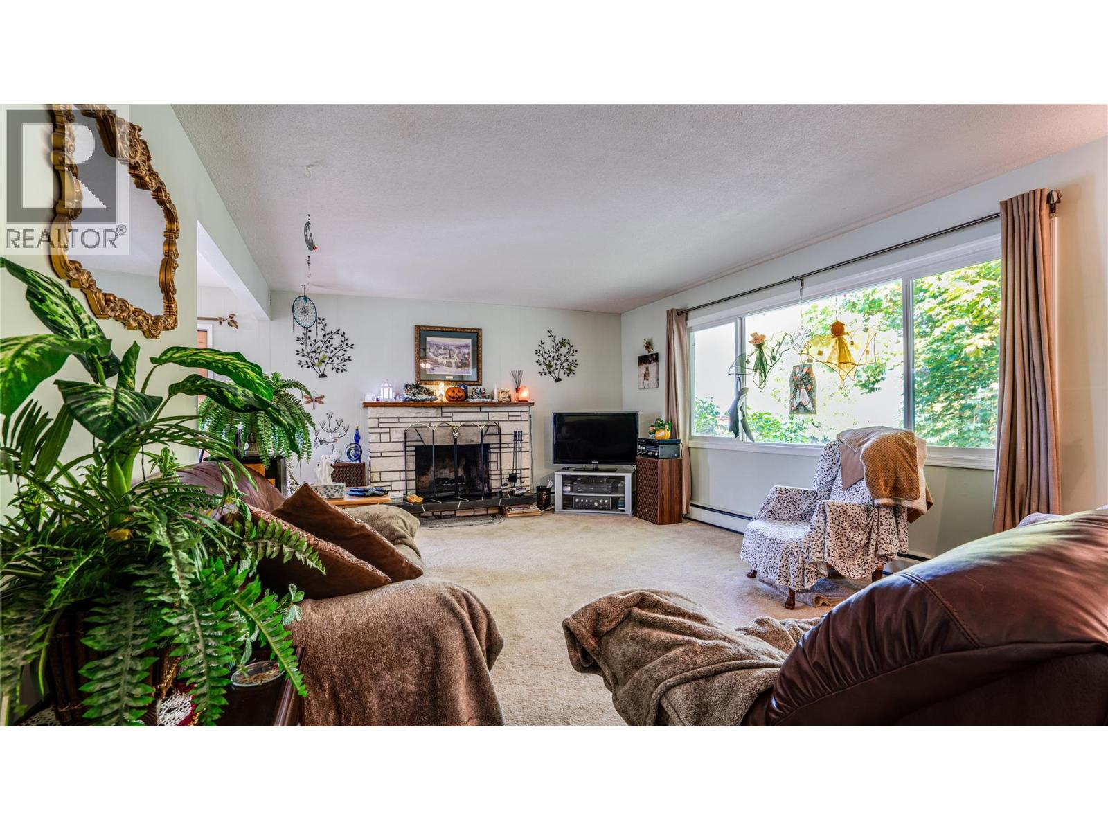 340 Lakeshore Drive, Chase, British Columbia  V0E 1M0 - Photo 4 - 10398327