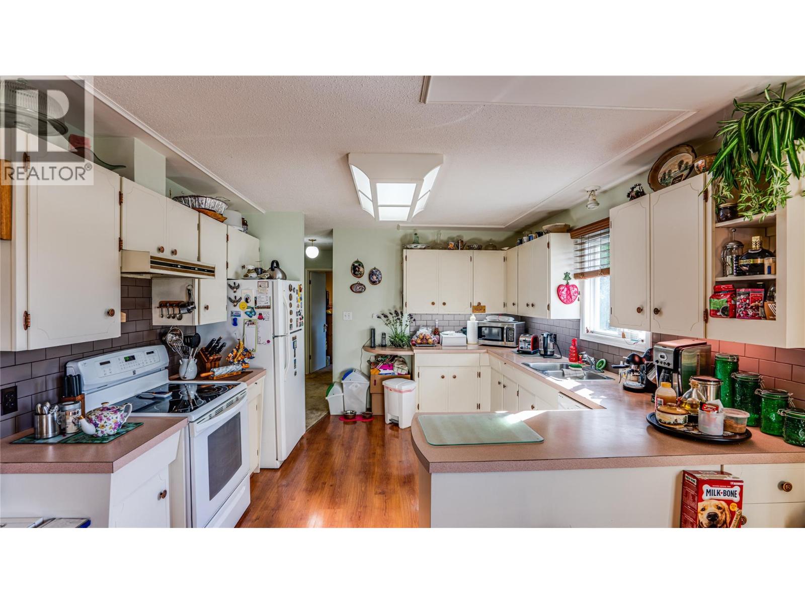 340 Lakeshore Drive, Chase, British Columbia  V0E 1M0 - Photo 5 - 10398327