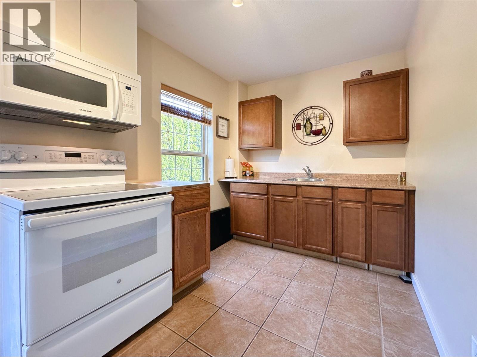 4005 Fairwinds Drive, Osoyoos, British Columbia  V0H 1V4 - Photo 29 - 10398315