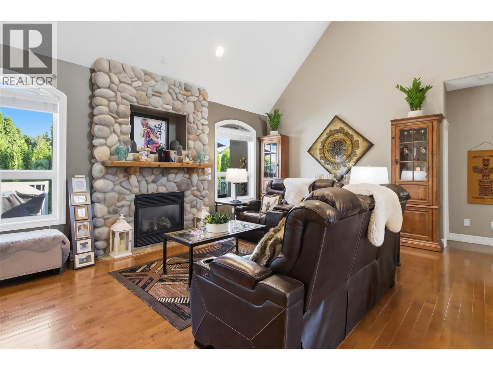 614 Sagebrush Court, Kamloops, British Columbia  V2B 8M8 - Photo 12 - 10397957