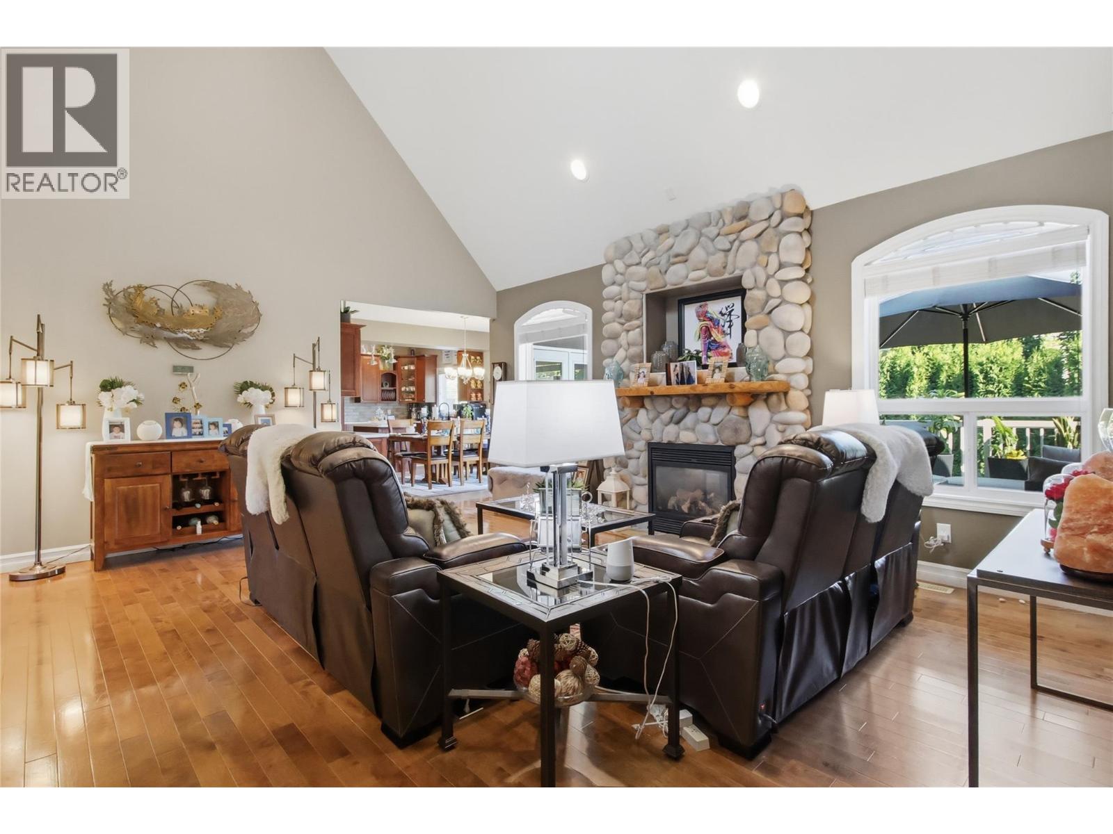 614 Sagebrush Court, Kamloops, British Columbia  V2B 8M8 - Photo 15 - 10397957