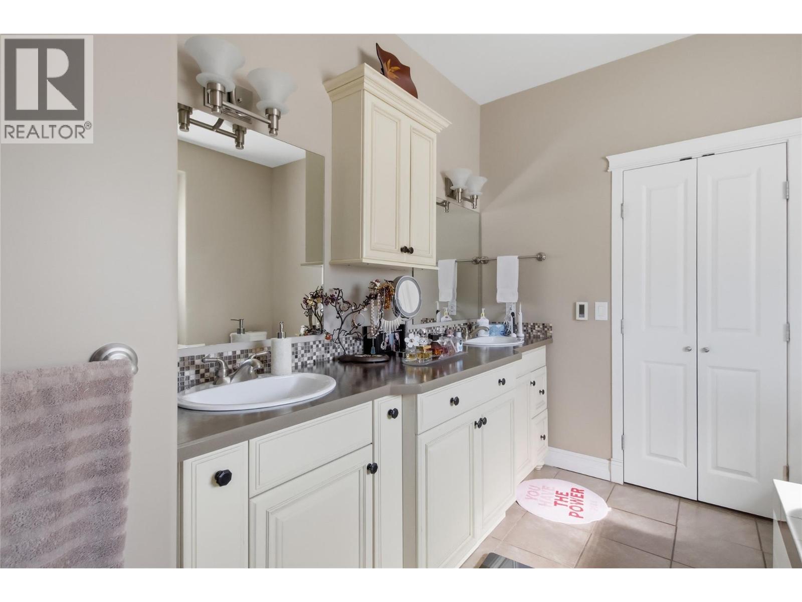 614 Sagebrush Court, Kamloops, British Columbia  V2B 8M8 - Photo 19 - 10397957