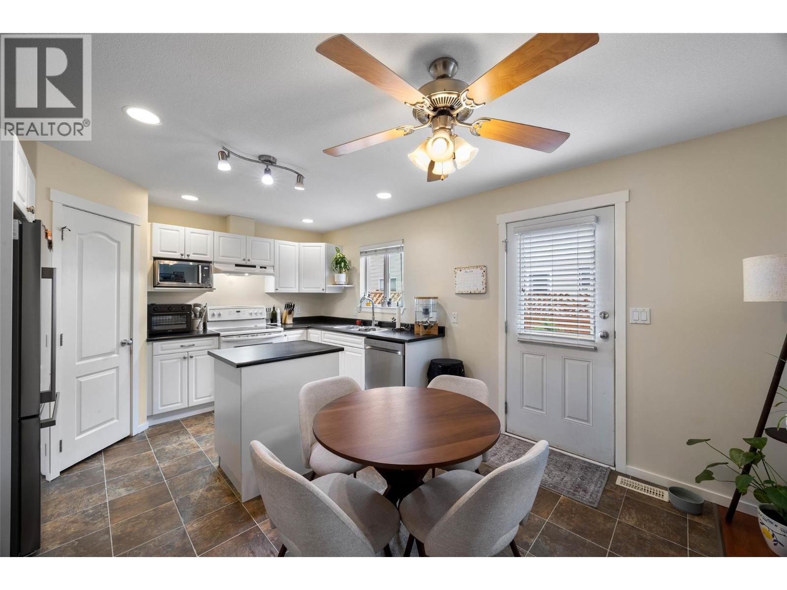 5200 Dallas Drive Unit# 21, Kamloops, British Columbia  V2C 6Y8 - Photo 6 - 10398461