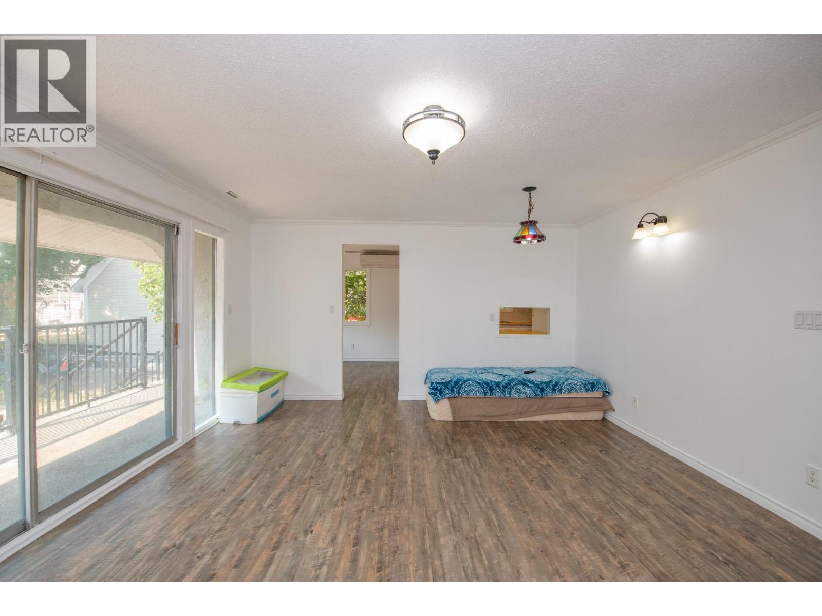 718 Russell Avenue, Enderby, British Columbia  V0E 1V0 - Photo 19 - 10398405