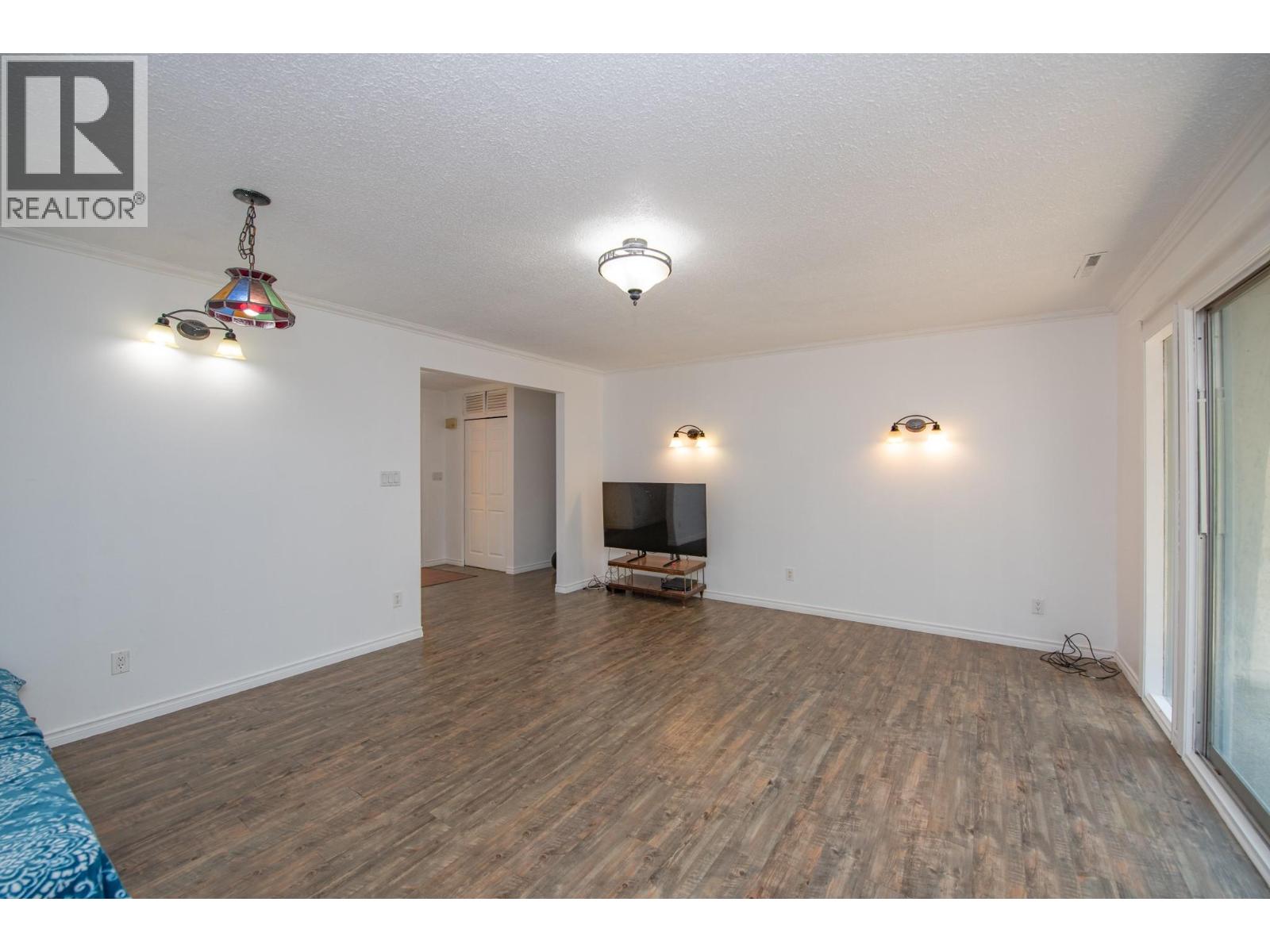 718 Russell Avenue, Enderby, British Columbia  V0E 1V0 - Photo 24 - 10398405