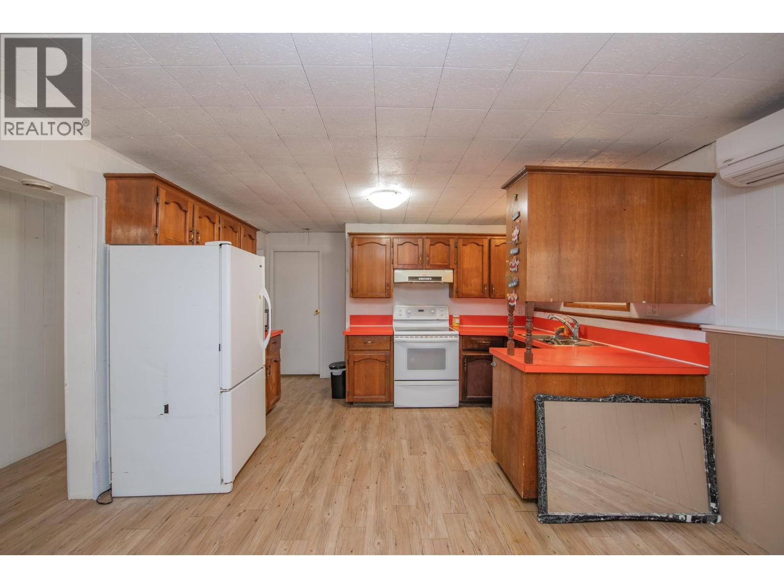 718 Russell Avenue, Enderby, British Columbia  V0E 1V0 - Photo 31 - 10398405
