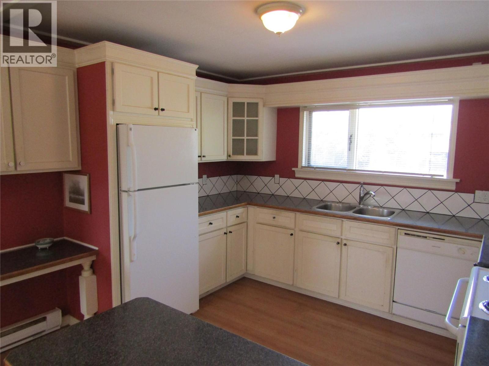 7843 21st Street, Grand Forks, British Columbia  V0H 1H2 - Photo 8 - 10398398