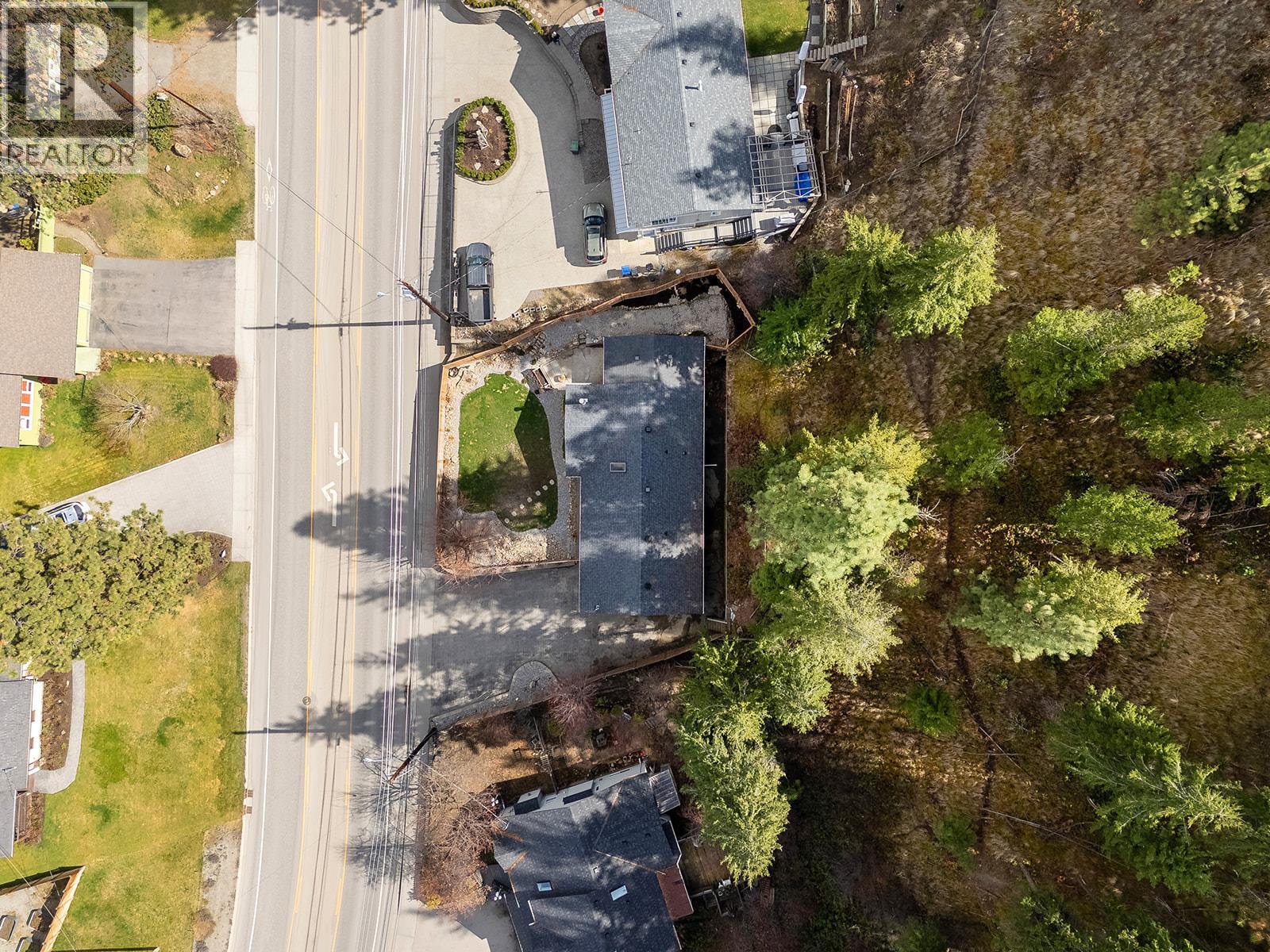4700 Gordon Drive, Kelowna, British Columbia  V1W 4P4 - Photo 2 - 10398181