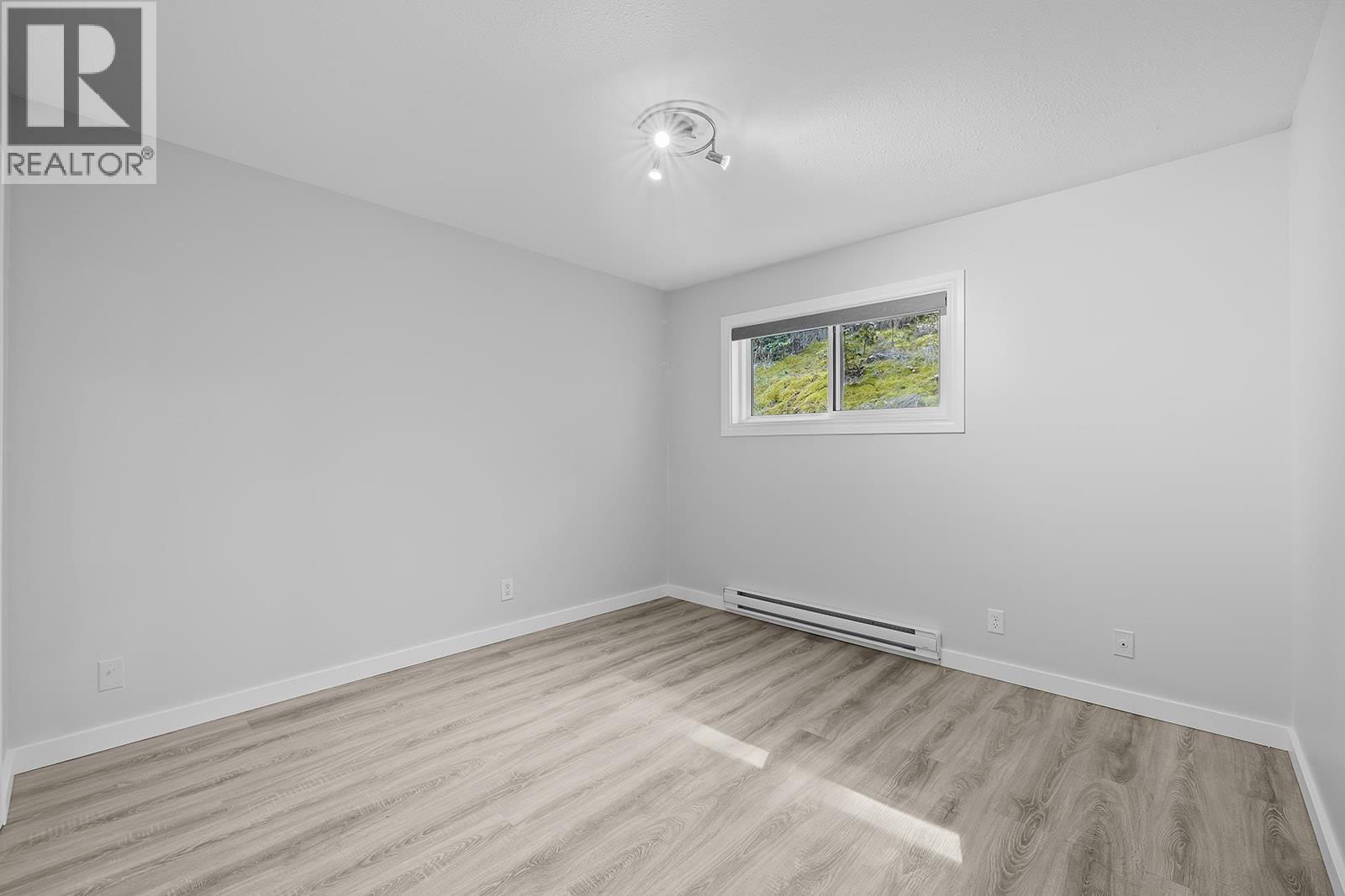 4700 Gordon Drive, Kelowna, British Columbia  V1W 4P4 - Photo 30 - 10398181