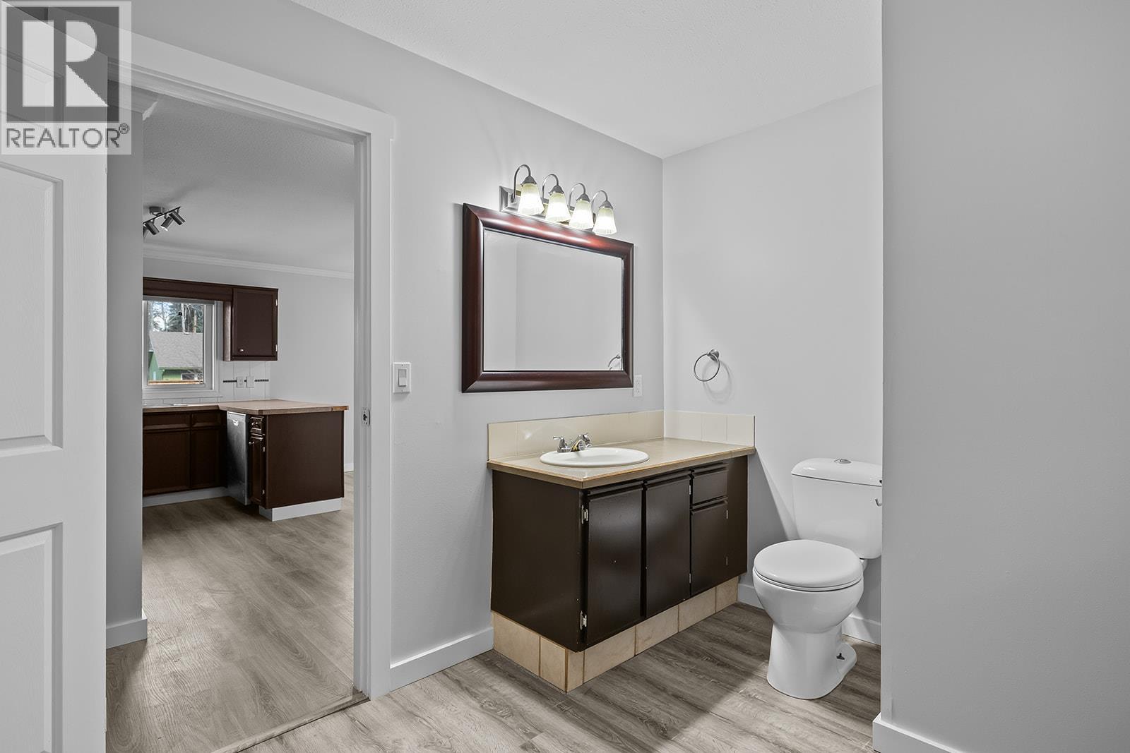 4700 Gordon Drive, Kelowna, British Columbia  V1W 4P4 - Photo 37 - 10398181