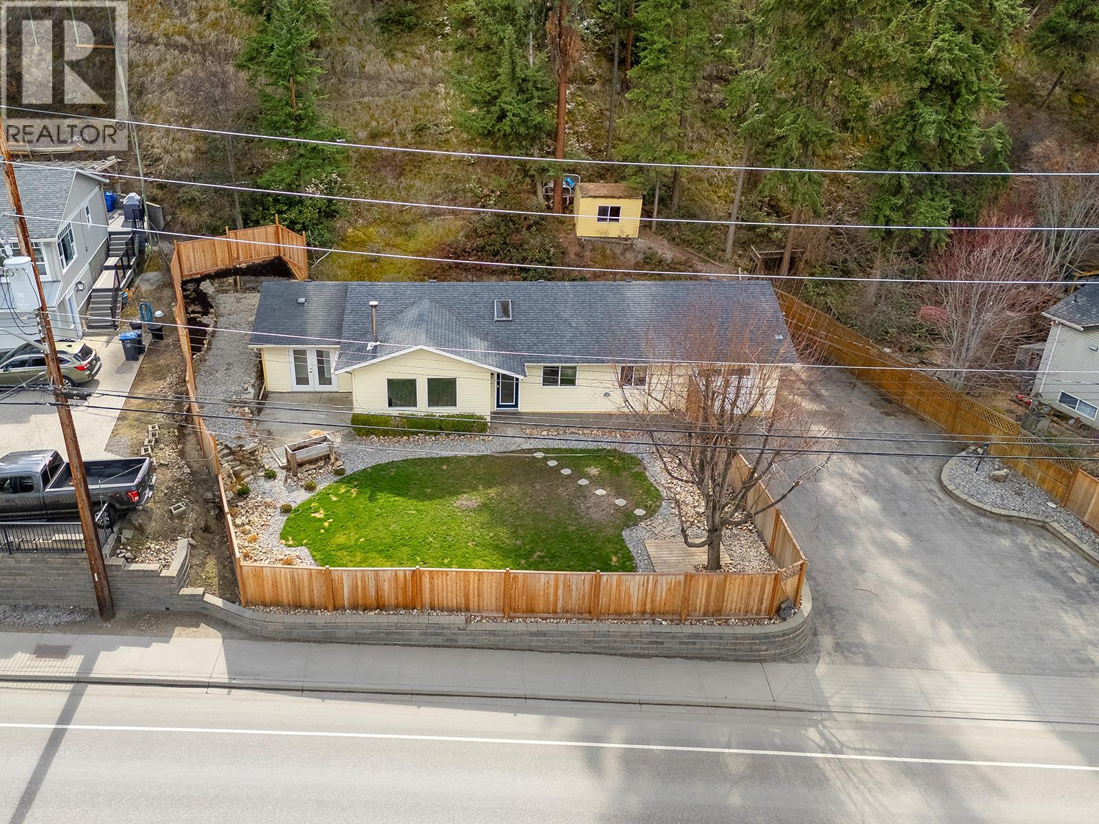 4700 Gordon Drive, Kelowna, British Columbia  V1W 4P4 - Photo 7 - 10398181