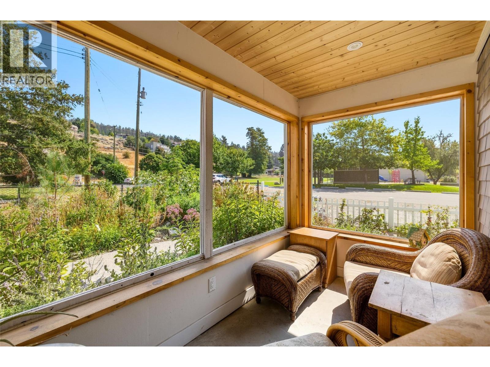 11311 Okanagan Centre Road W, Lake Country, British Columbia  V4V 2J6 - Photo 32 - 10398391