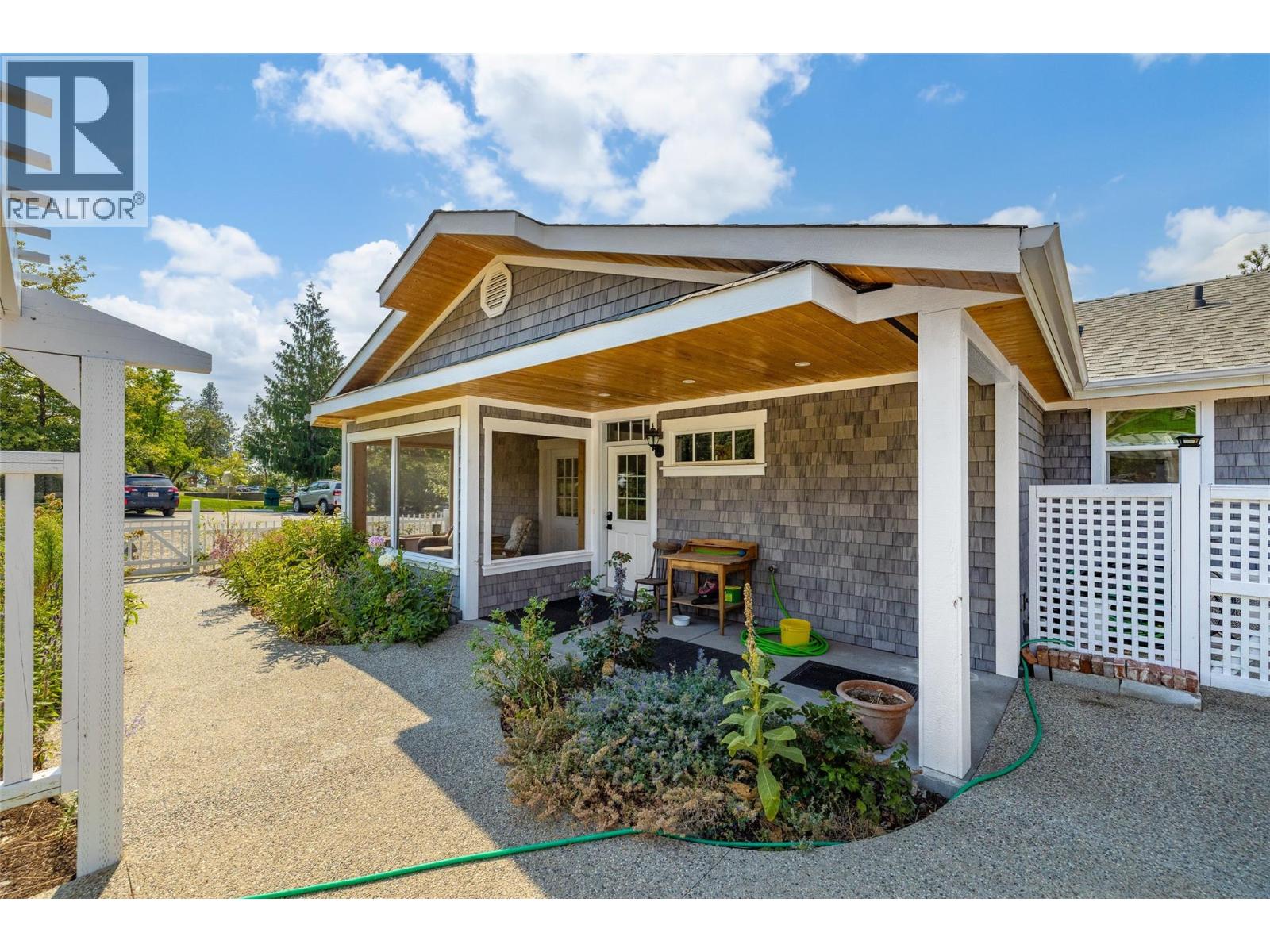 11311 Okanagan Centre Road W, Lake Country, British Columbia  V4V 2J6 - Photo 4 - 10398391