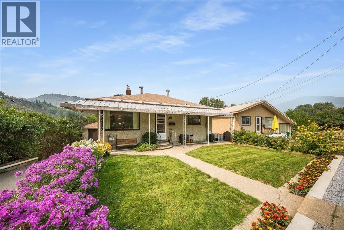 141 Colley Street, Warfield, British Columbia  V1R 2M3 - Photo 39 - 10398380