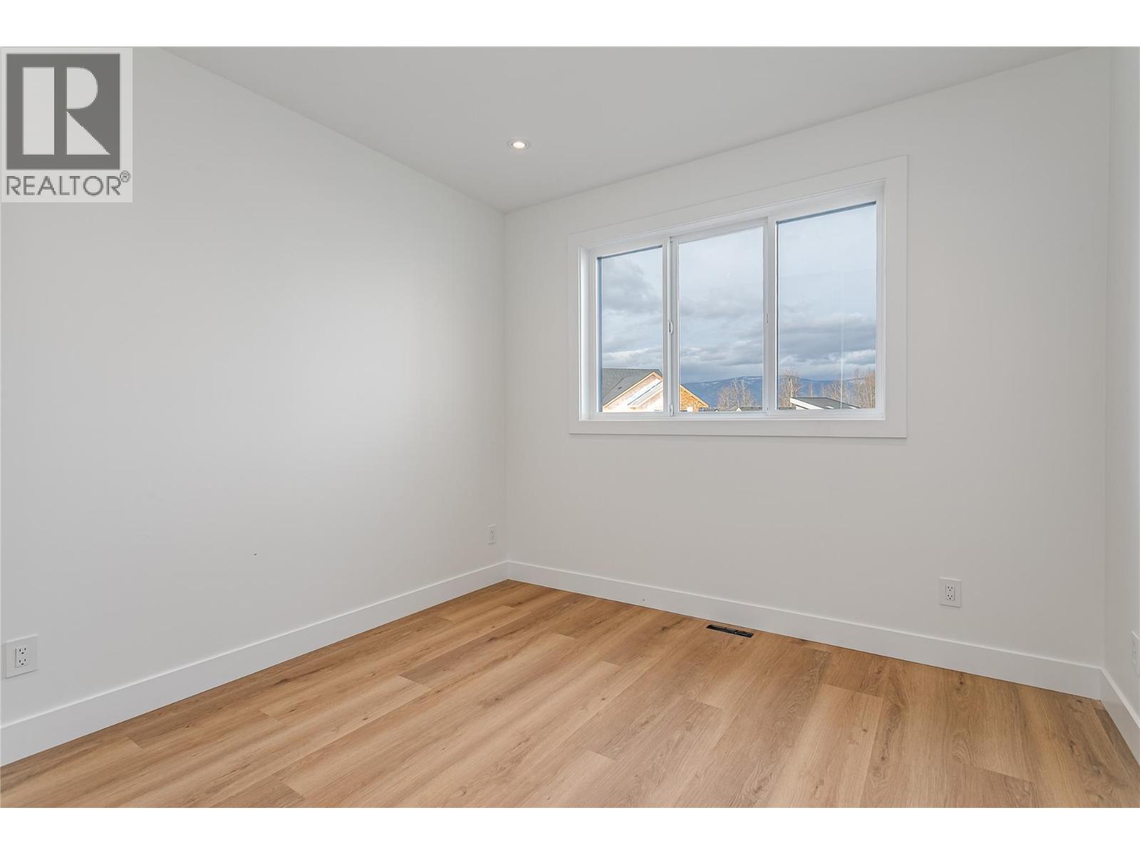1008 Bull Crescent, Kelowna, British Columbia  V1W 0E6 - Photo 24 - 10397221