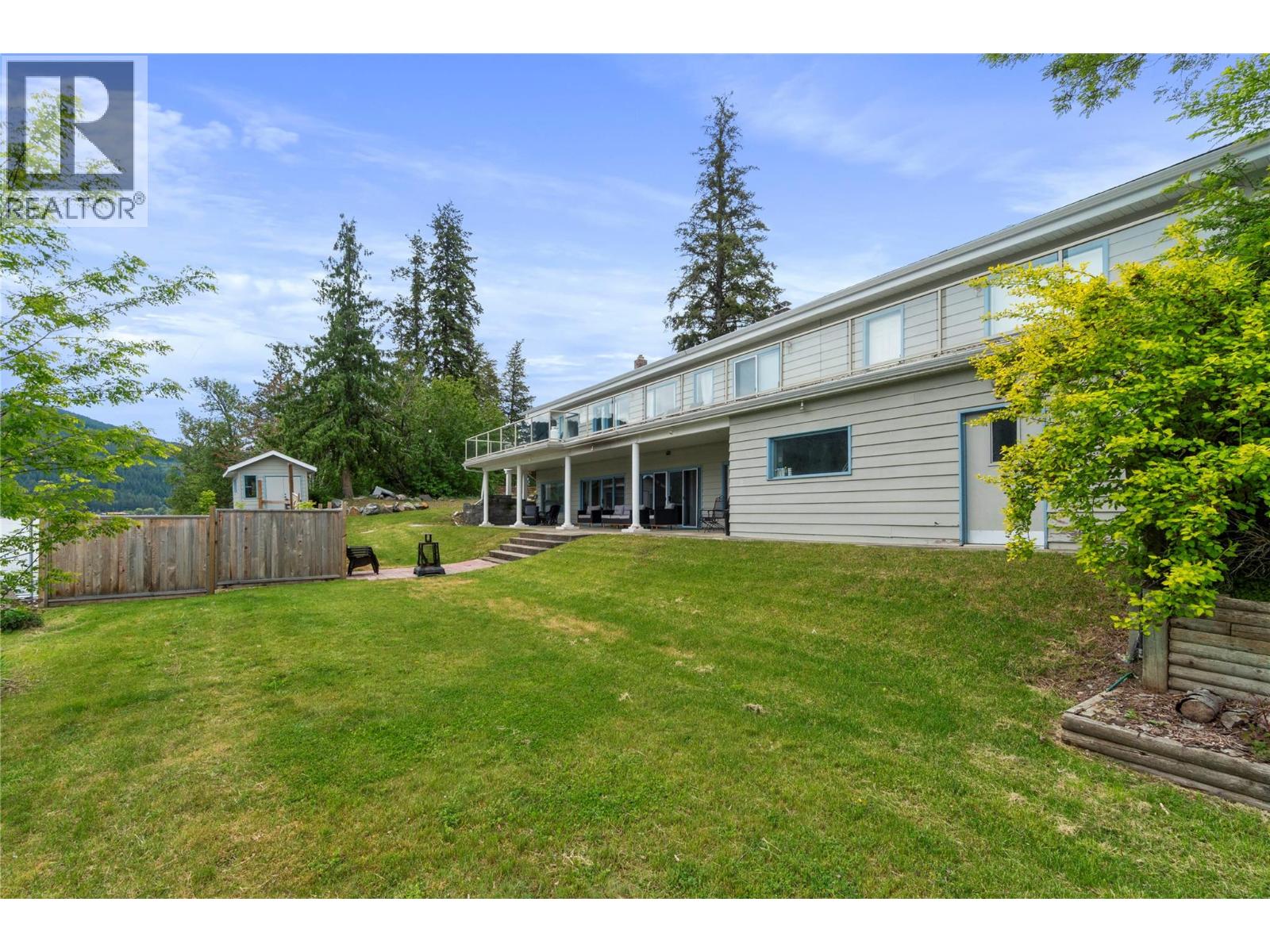 2437 Blind Bay Road, Blind Bay, British Columbia  V0E 1H1 - Photo 12 - 10398342
