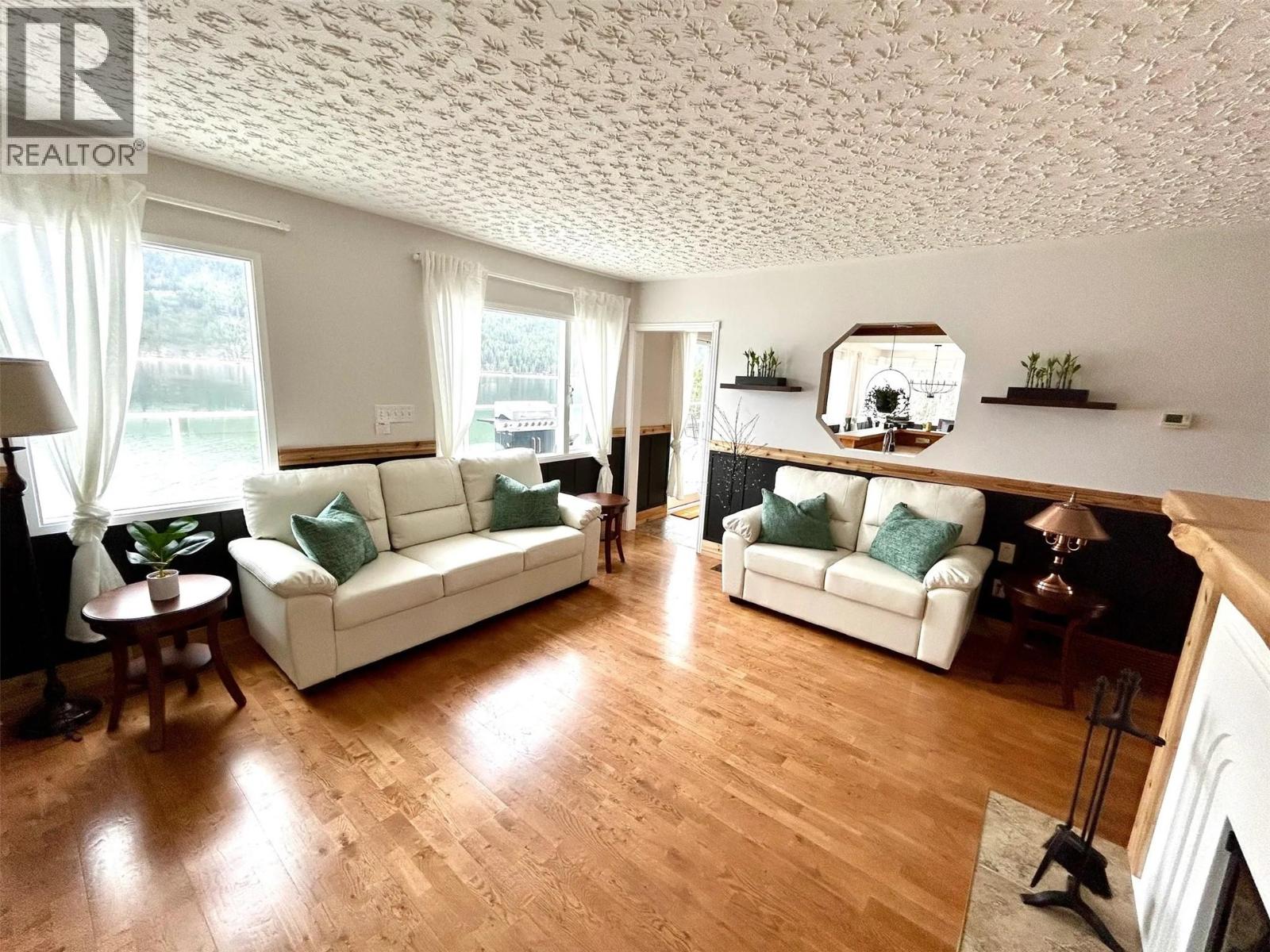 2437 Blind Bay Road, Blind Bay, British Columbia  V0E 1H1 - Photo 23 - 10398342