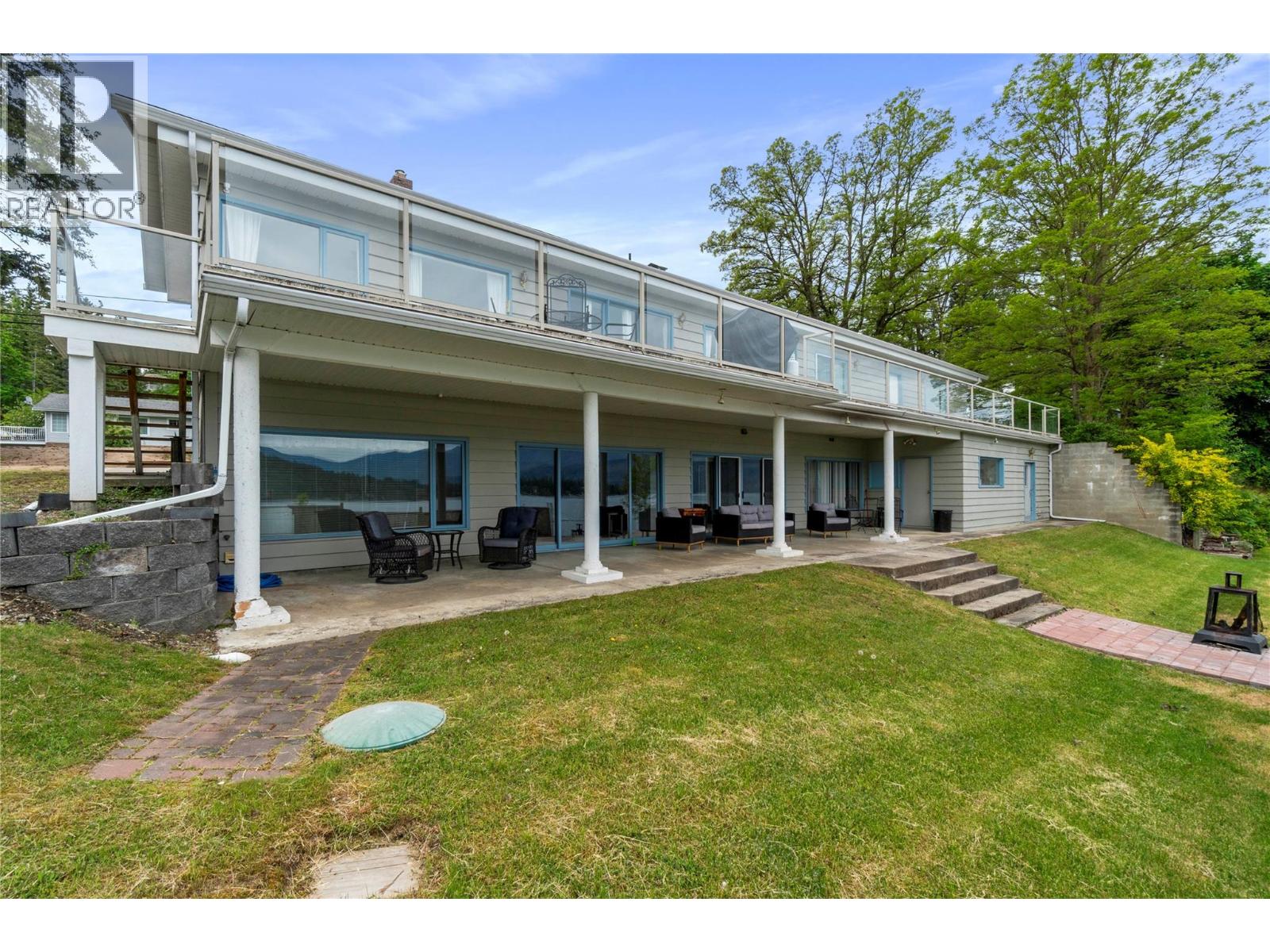 2437 Blind Bay Road, Blind Bay, British Columbia  V0E 1H1 - Photo 5 - 10398342