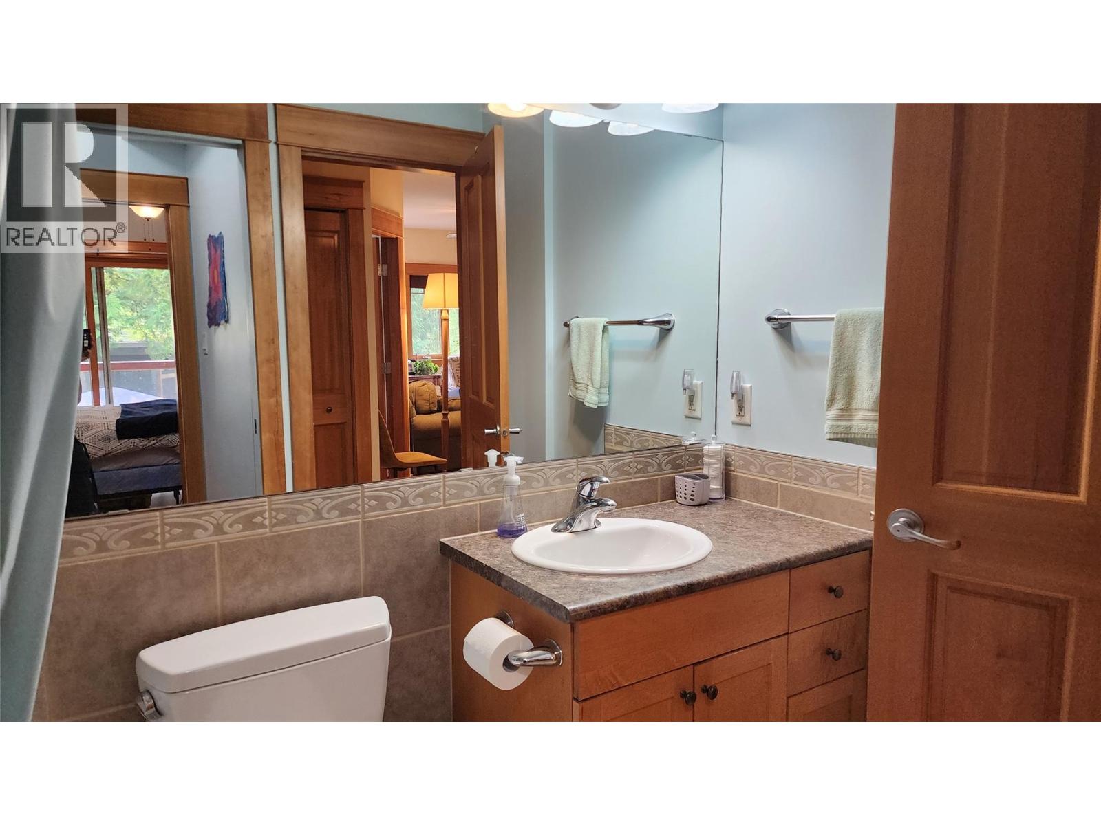 1005 Mountain View Road Unit# 3e, Rossland, British Columbia  V0G 1Y0 - Photo 32 - 10398197