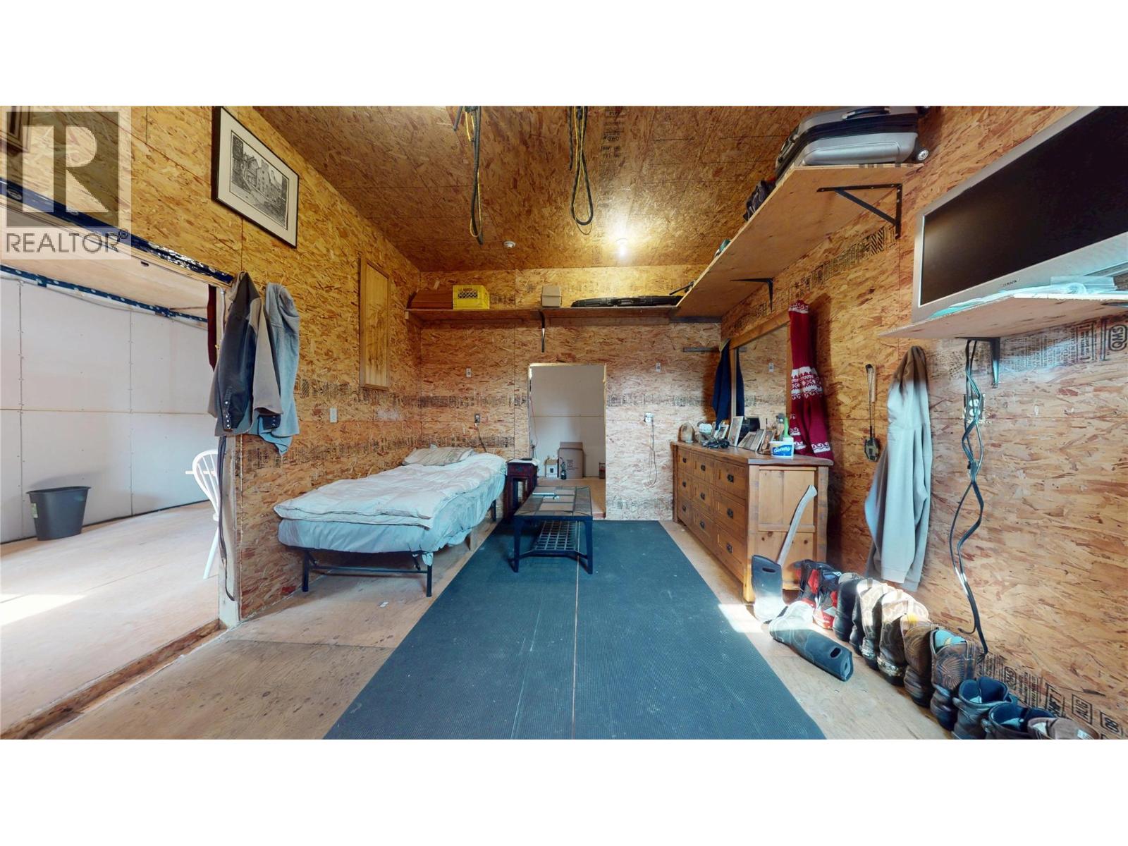 8202 3/93 Highway, Mayook, British Columbia  V1C 7B2 - Photo 4 - 10398161