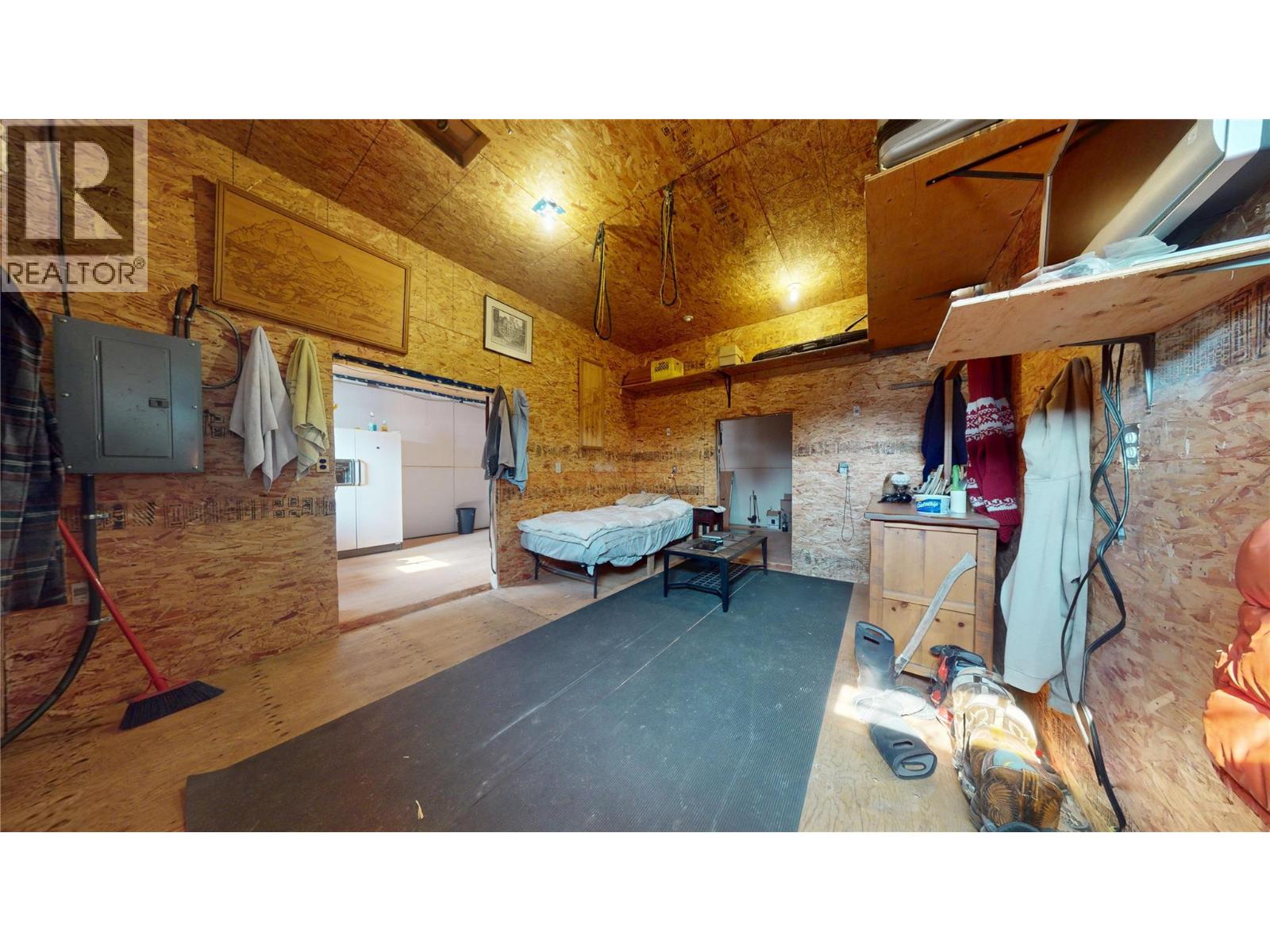8202 3/93 Highway, Mayook, British Columbia  V1C 7B2 - Photo 5 - 10398161