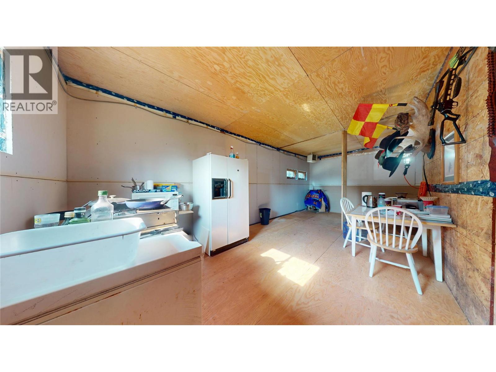 8202 3/93 Highway, Mayook, British Columbia  V1C 7B2 - Photo 6 - 10398161