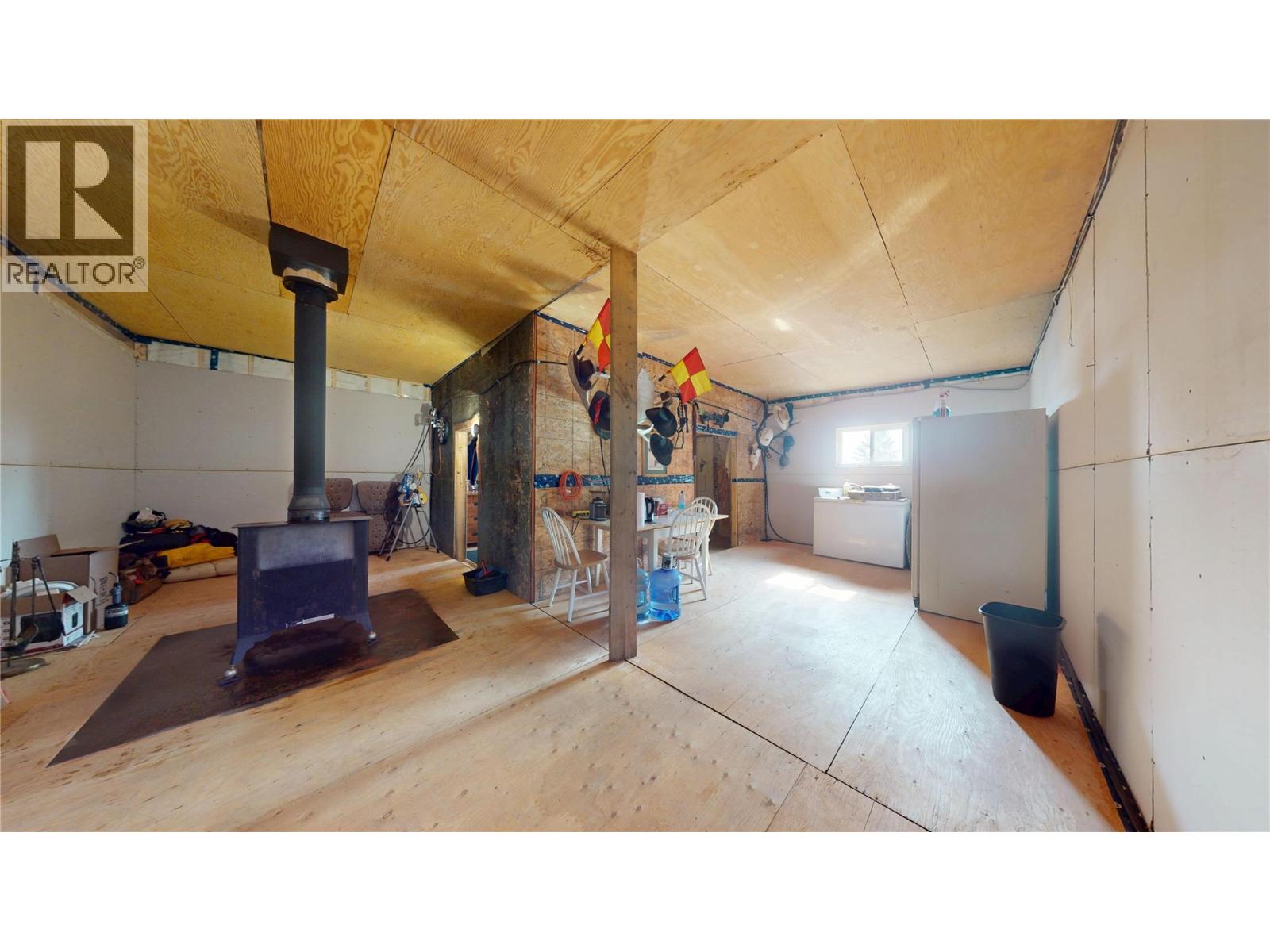 8202 3/93 Highway, Mayook, British Columbia  V1C 7B2 - Photo 7 - 10398161
