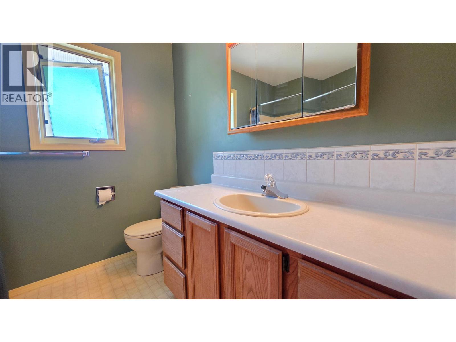 8544 Westsyde Road, Kamloops, British Columbia  V2B 8S3 - Photo 28 - 10398449