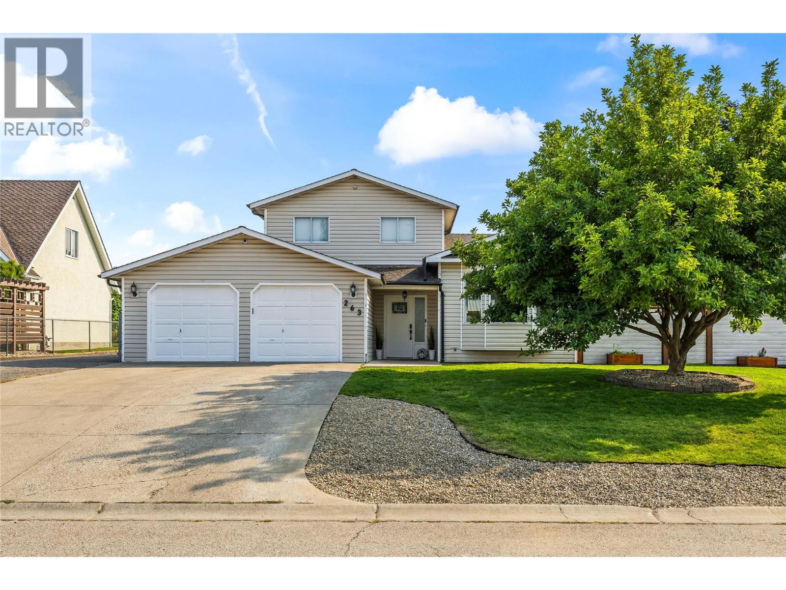 263 Dalgleish Court, Kelowna, British Columbia  V1X 7A4 - Photo 2 - 10398277