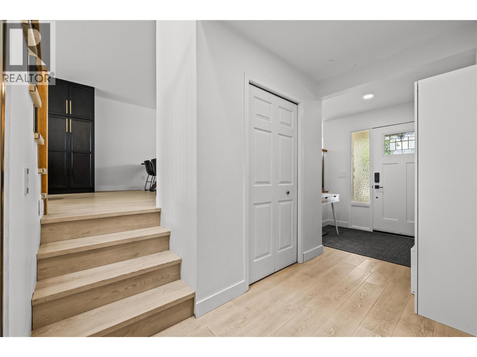 263 Dalgleish Court, Kelowna, British Columbia  V1X 7A4 - Photo 8 - 10398277